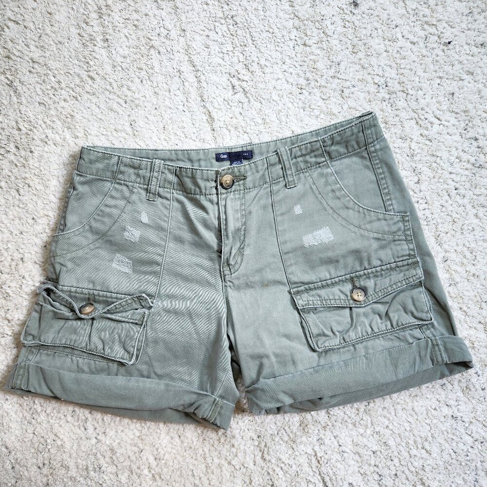 Gap Summer 2010 Olive Green Distressed Cargo Shorts Size 4 vintage 2000s y2k